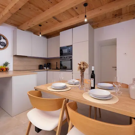 Hidden House Porta Villa