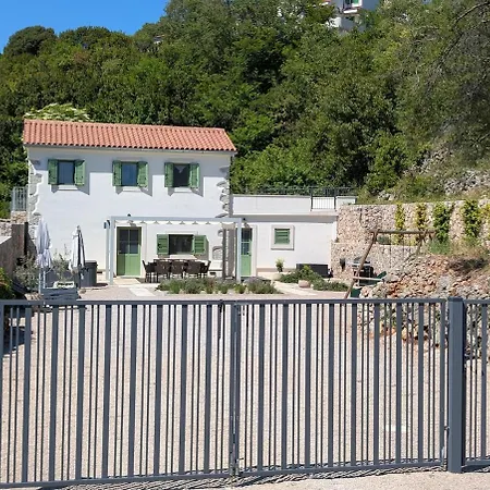 Hidden House Porta Villa