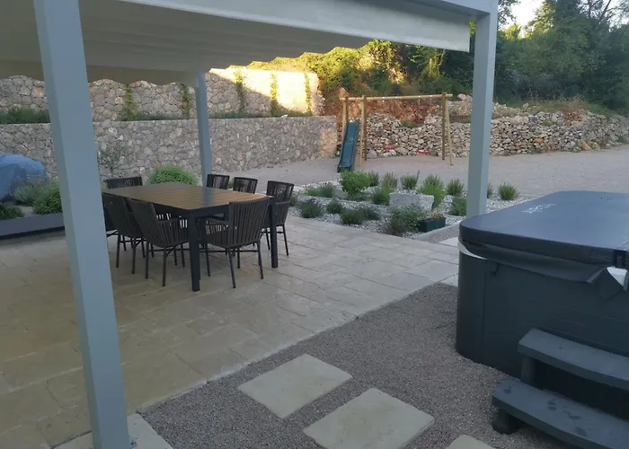וילה Hidden House Porta קרק