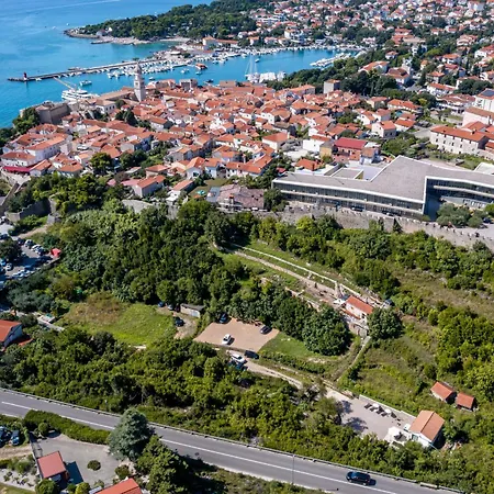 Hidden House Porta Villa